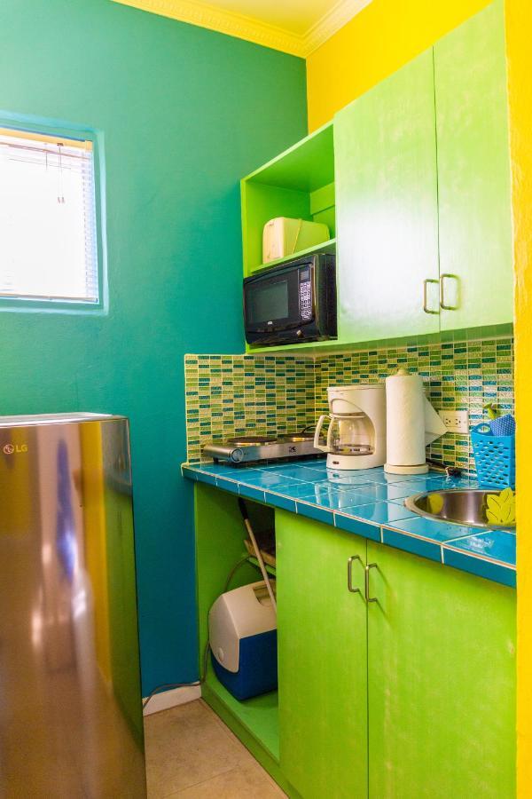 Little Paradise Aruba Vacation Apartments Palm Beach Exterior photo