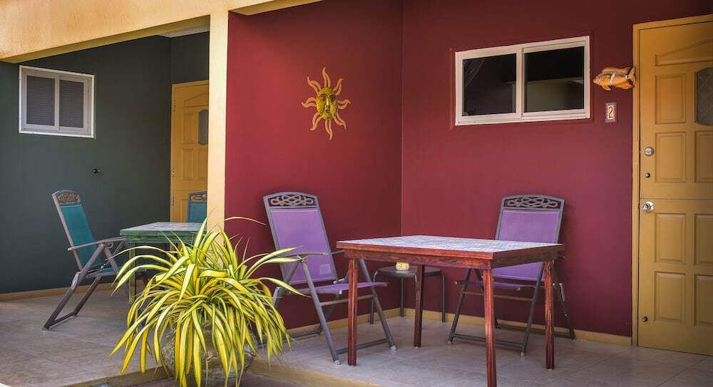 Little Paradise Aruba Vacation Apartments Palm Beach Exterior photo